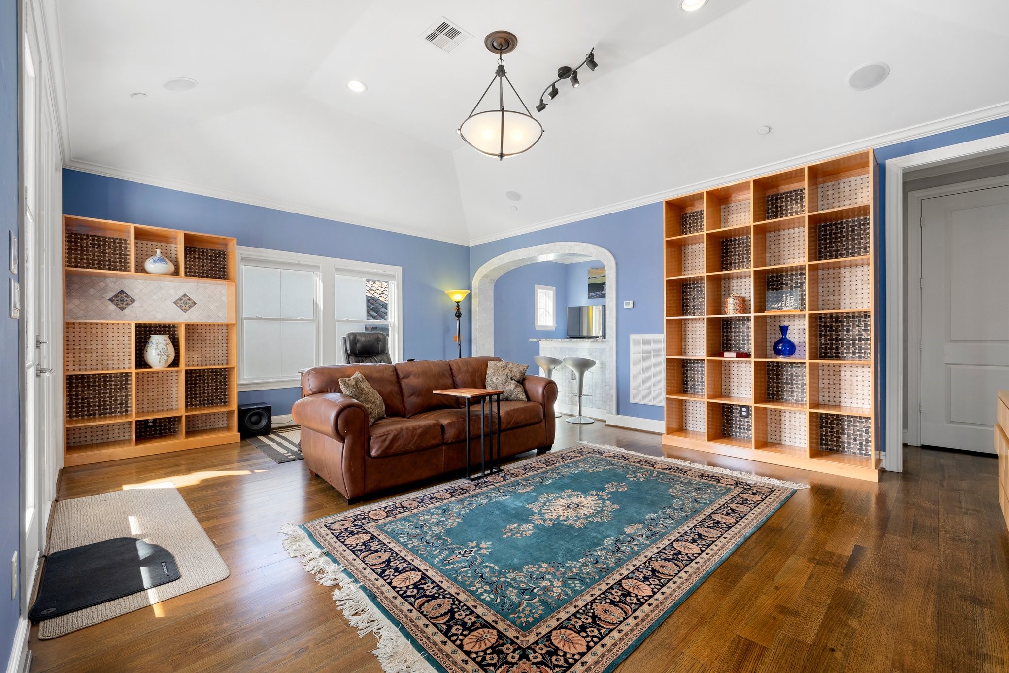 19 Southside Circle , Houston, TX, 77025 | 5412771 | Realty Texas LLC