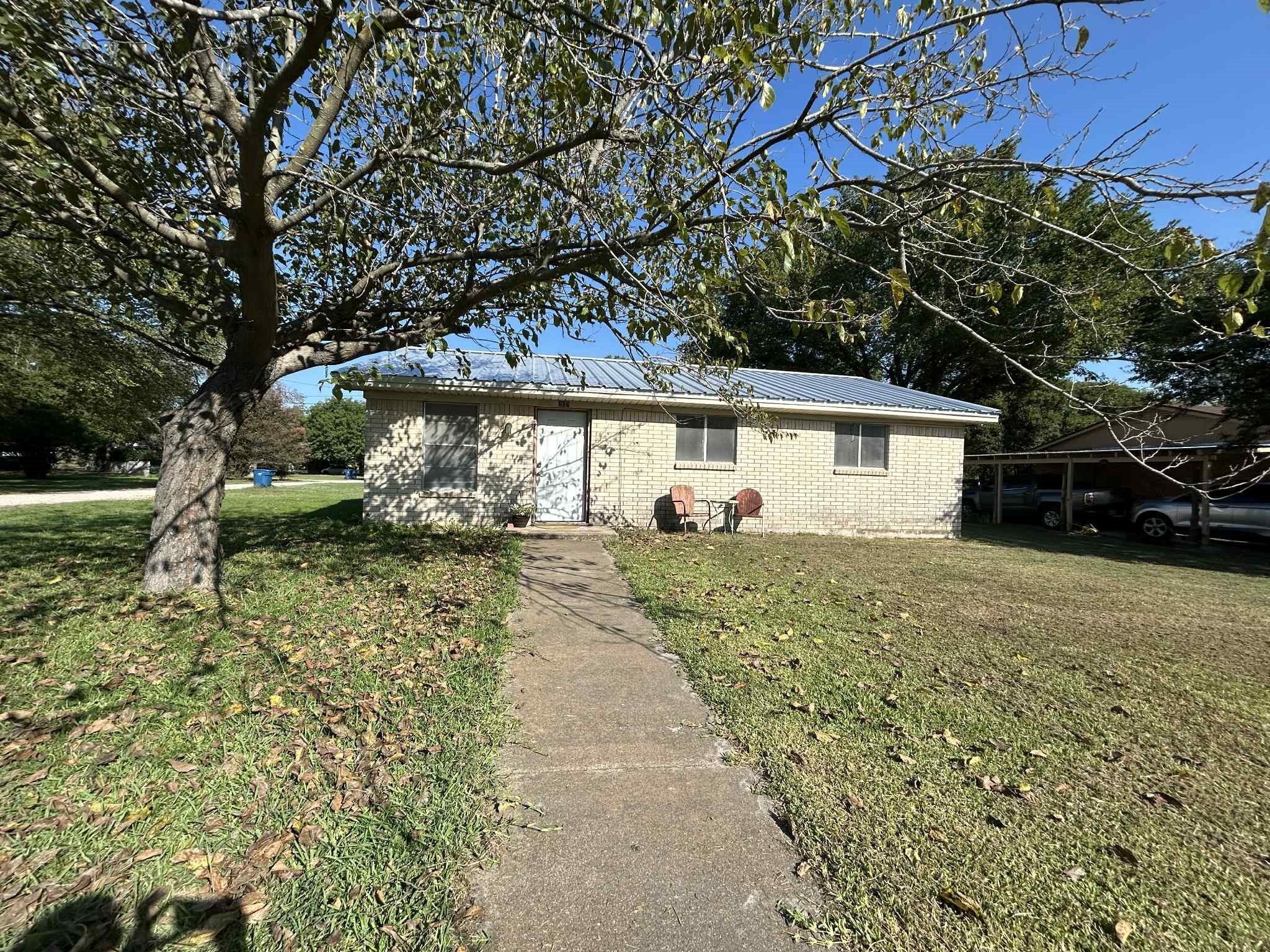 207 Jester Street, Coolidge, TX, 76635 | 20530037 | Realty Texas LLC
