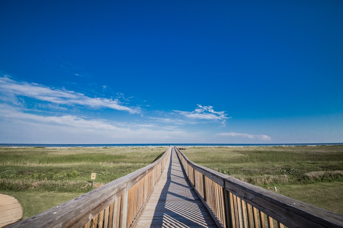 26718 Bay Water Drive , Galveston, TX, 77554 | 61297882 | Realty Texas LLC