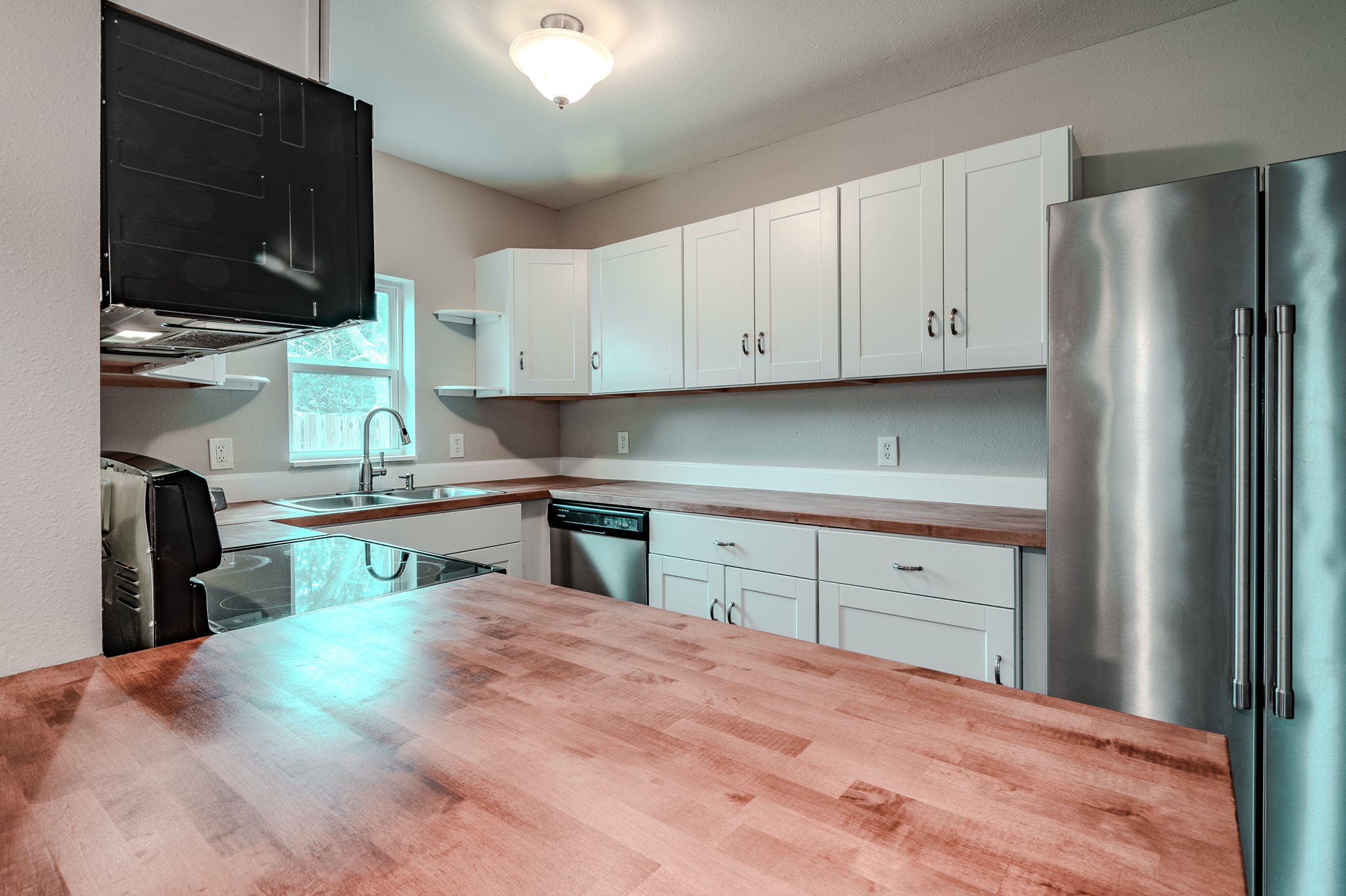 320 Martin Street , Ames, TX, 77575 | 91561673 | Realty Texas LLC