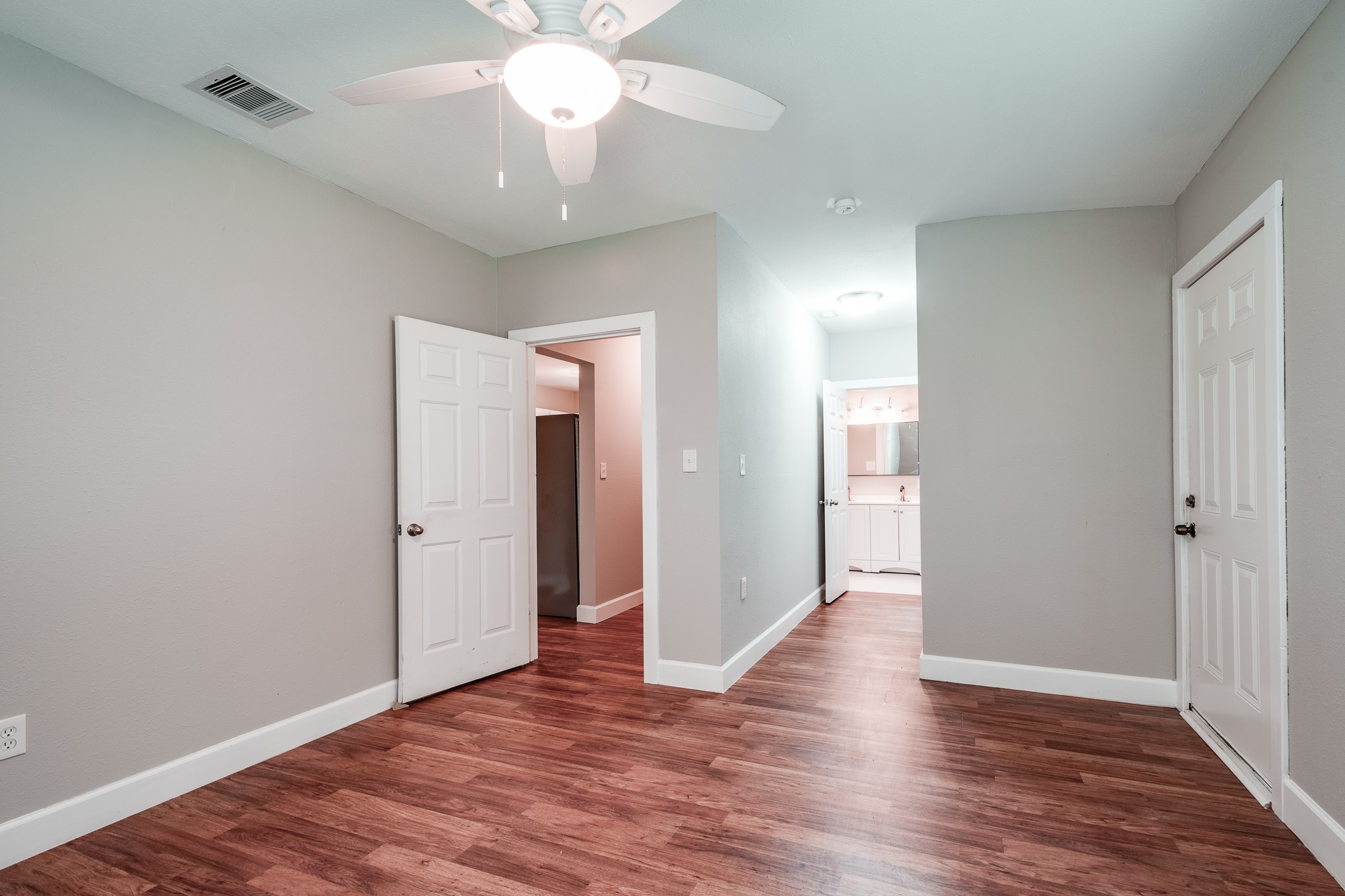 320 Martin Street , Ames, TX, 77575 | 91561673 | Realty Texas LLC