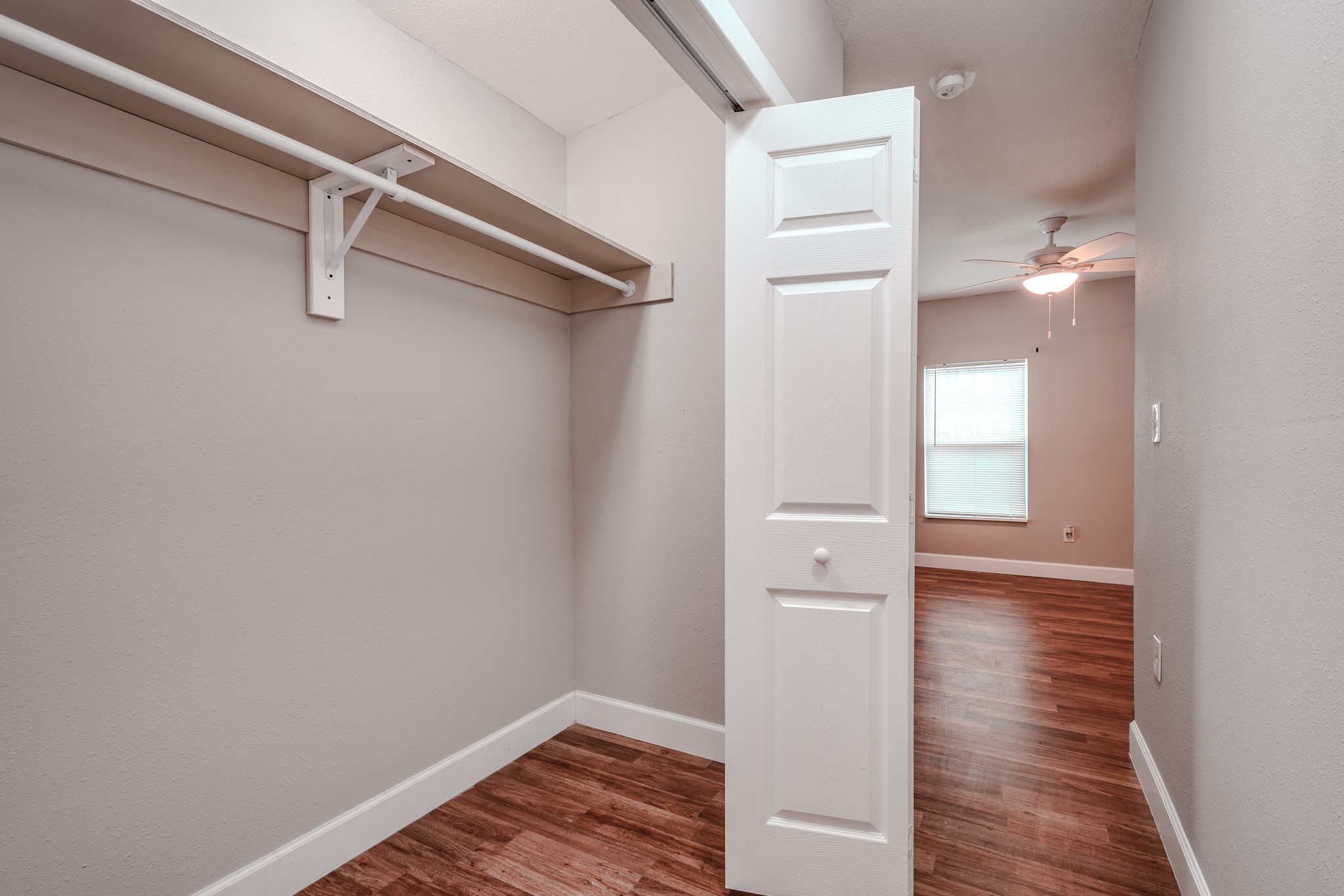 320 Martin Street , Ames, TX, 77575 | 91561673 | Realty Texas LLC