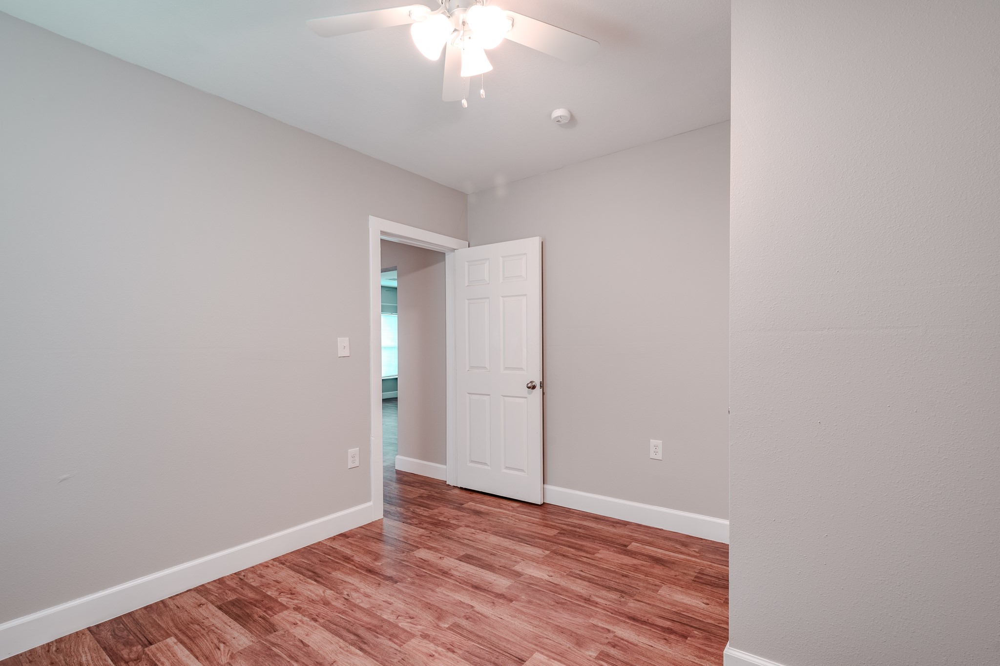 320 Martin Street , Ames, TX, 77575 | 91561673 | Realty Texas LLC