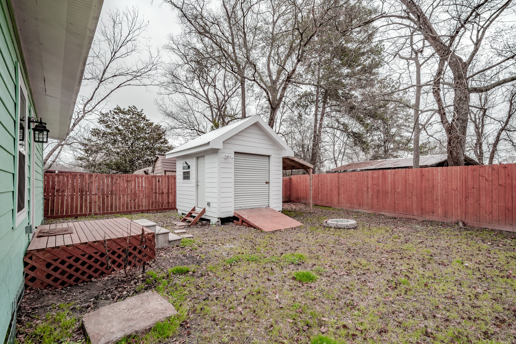 320 Martin Street , Ames, TX, 77575 | 91561673 | Realty Texas LLC