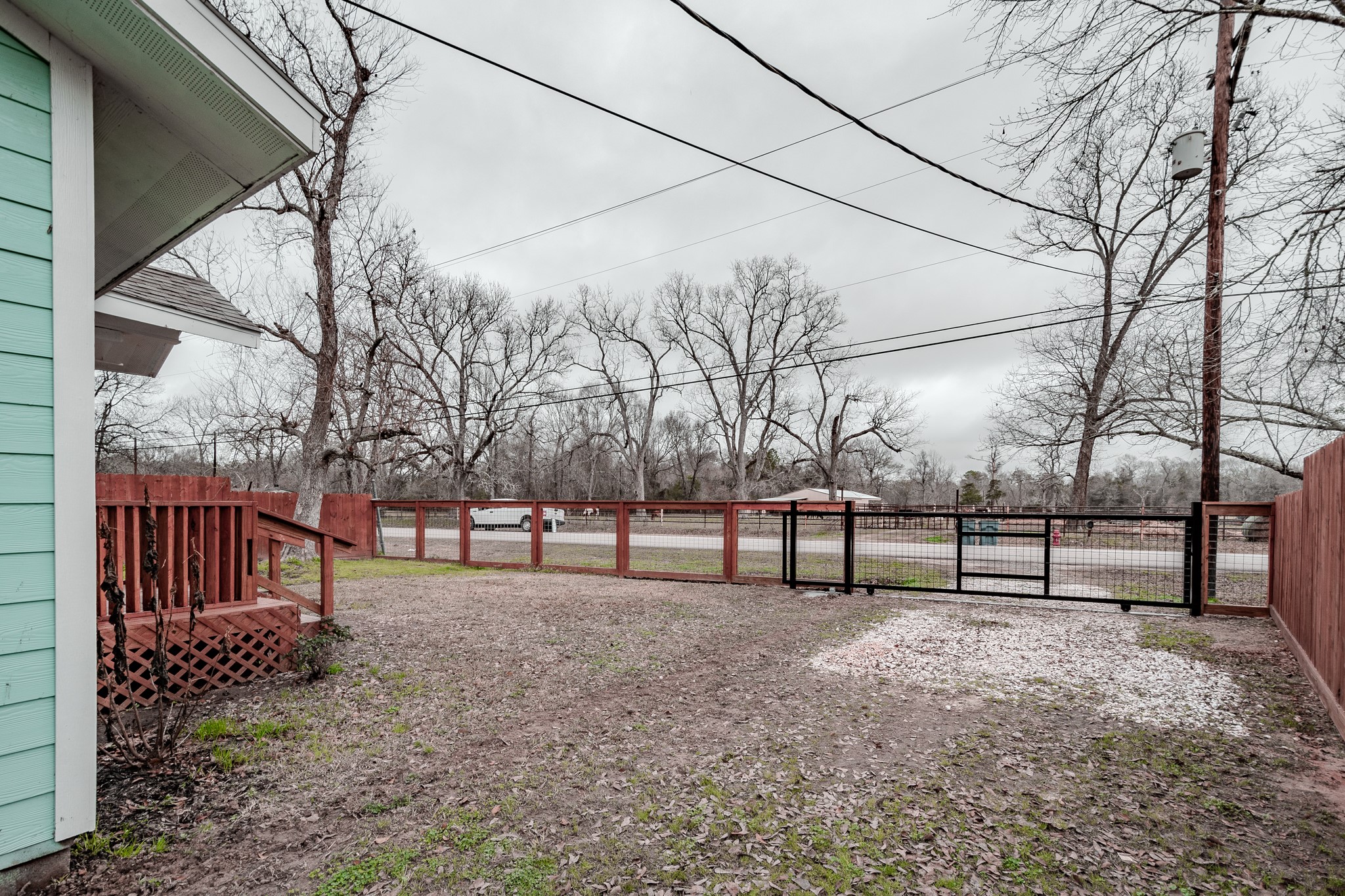 320 Martin Street , Ames, TX, 77575 | 91561673 | Realty Texas LLC