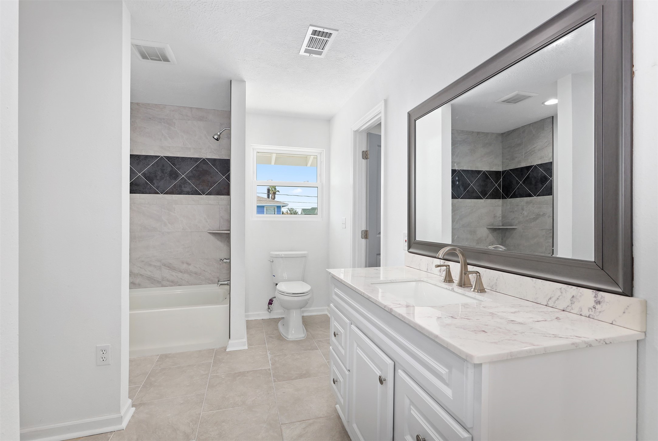 697 Warsaw Street , Bayou Vista, TX, 77563 | 37680031 | Realty Texas LLC