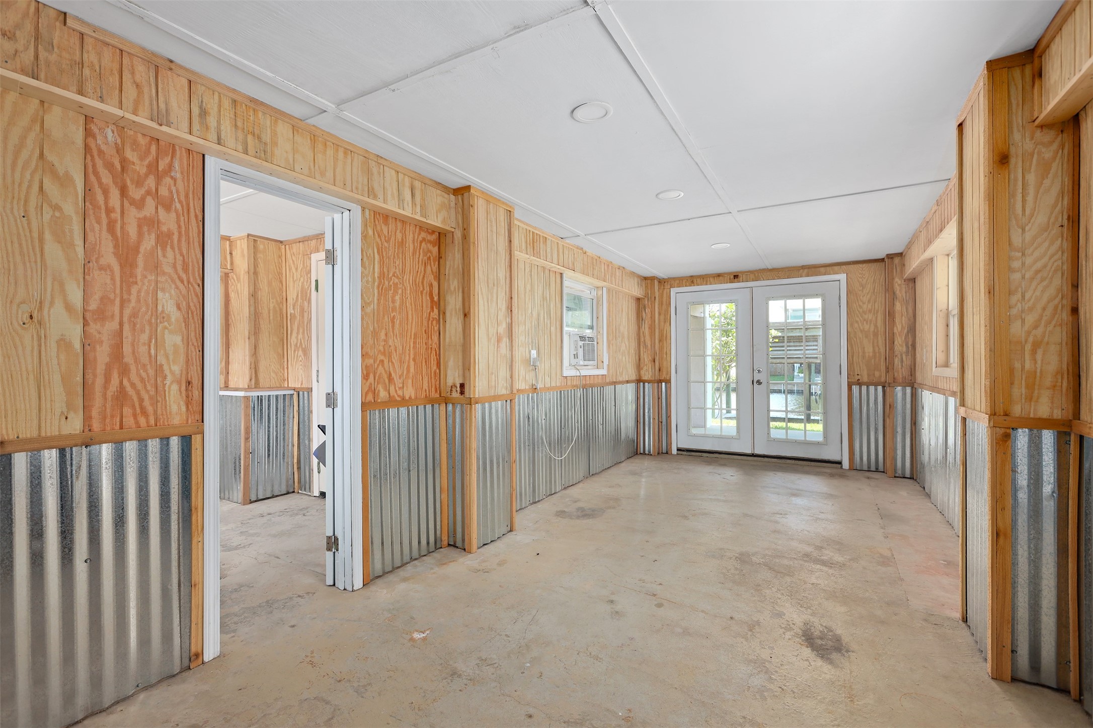697 Warsaw Street , Bayou Vista, TX, 77563 | 37680031 | Realty Texas LLC