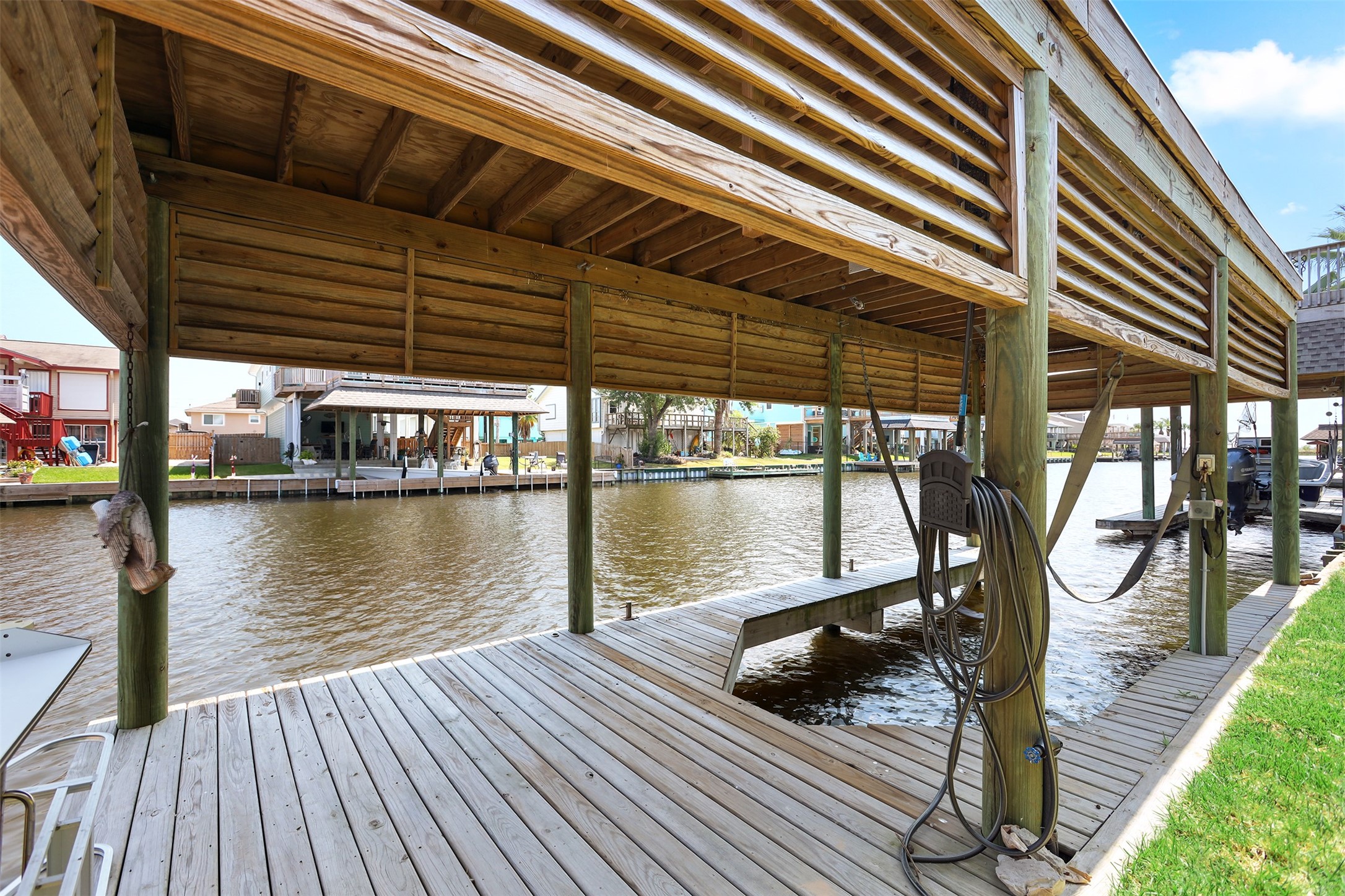 697 Warsaw Street , Bayou Vista, TX, 77563 | 37680031 | Realty Texas LLC