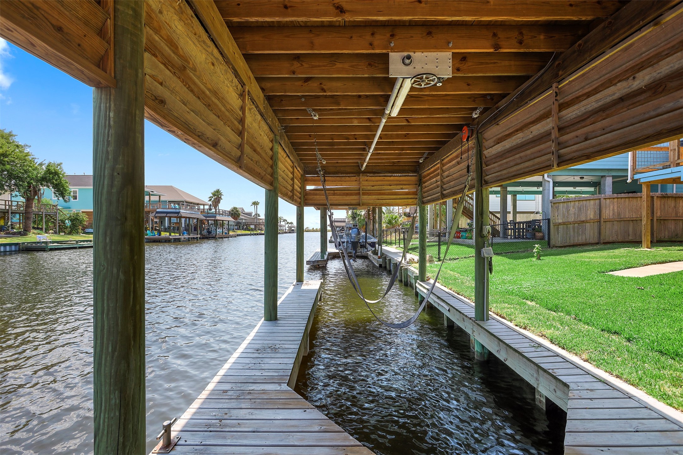 697 Warsaw Street , Bayou Vista, TX, 77563 | 37680031 | Realty Texas LLC