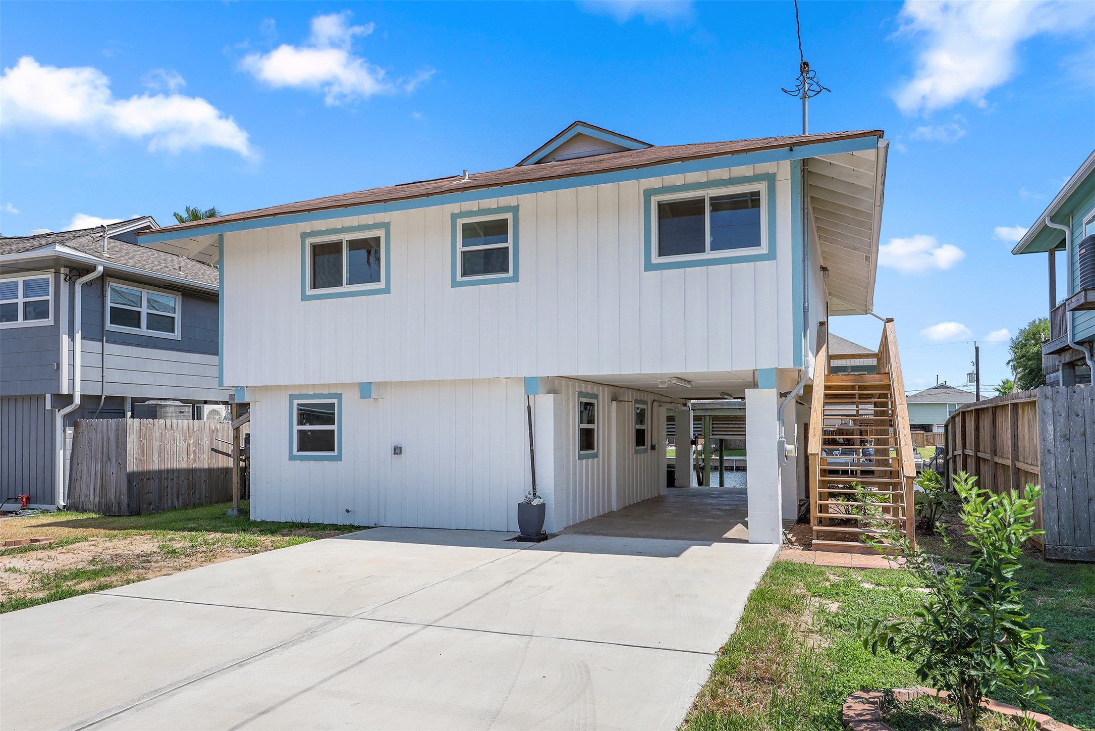 697 Warsaw Street , Bayou Vista, TX, 77563 | 37680031 | Realty Texas LLC