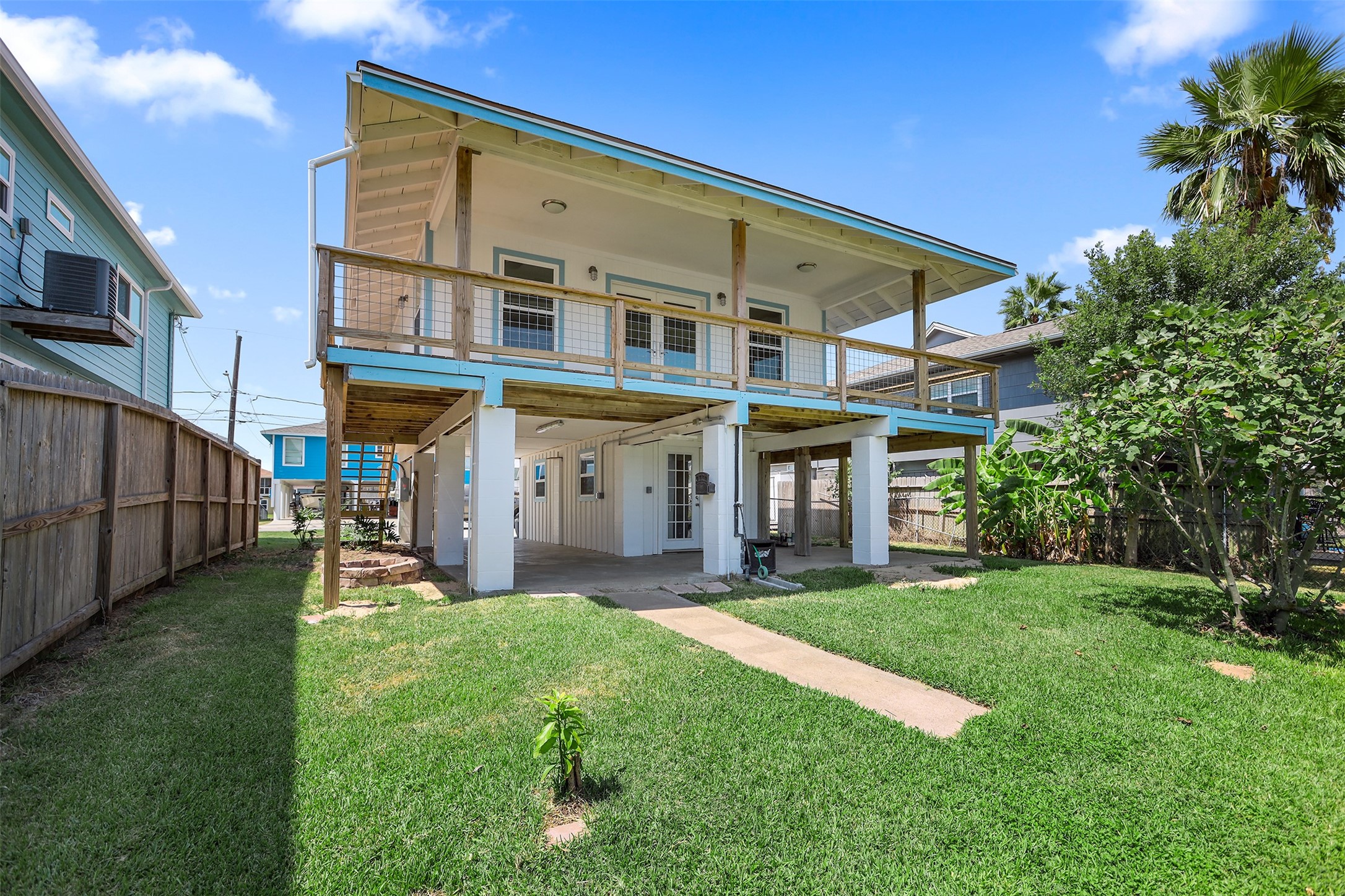 697 Warsaw Street , Bayou Vista, TX, 77563 | 37680031 | Realty Texas LLC