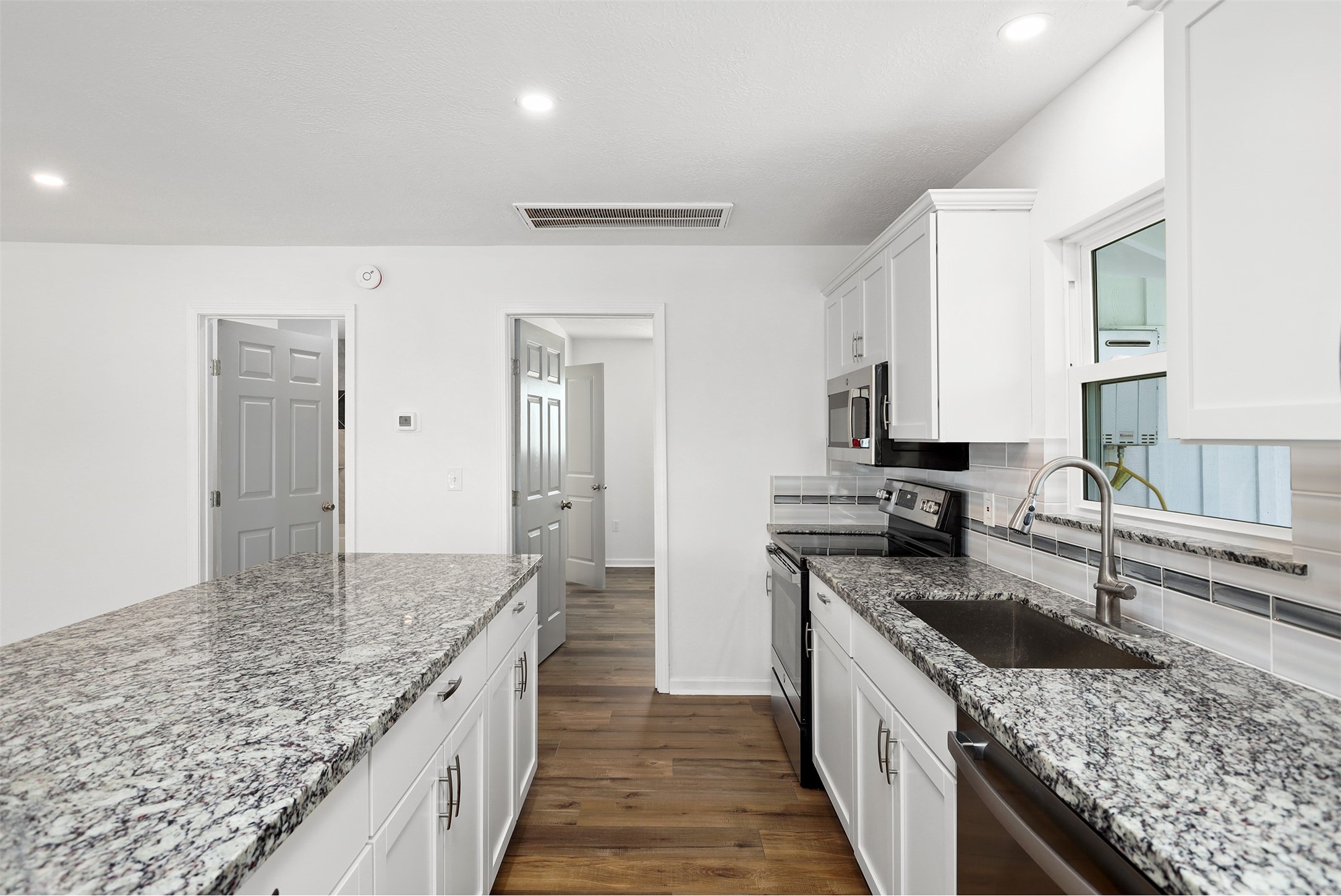 697 Warsaw Street , Bayou Vista, TX, 77563 | 37680031 | Realty Texas LLC