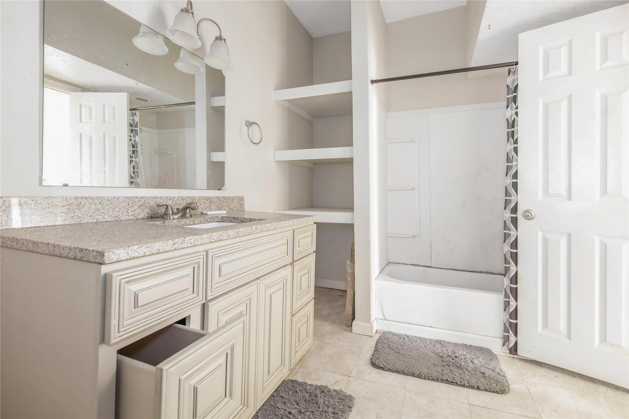320 Tomlinson Street , Sour Lake, TX, 77659 | 79599292 | Realty Texas LLC
