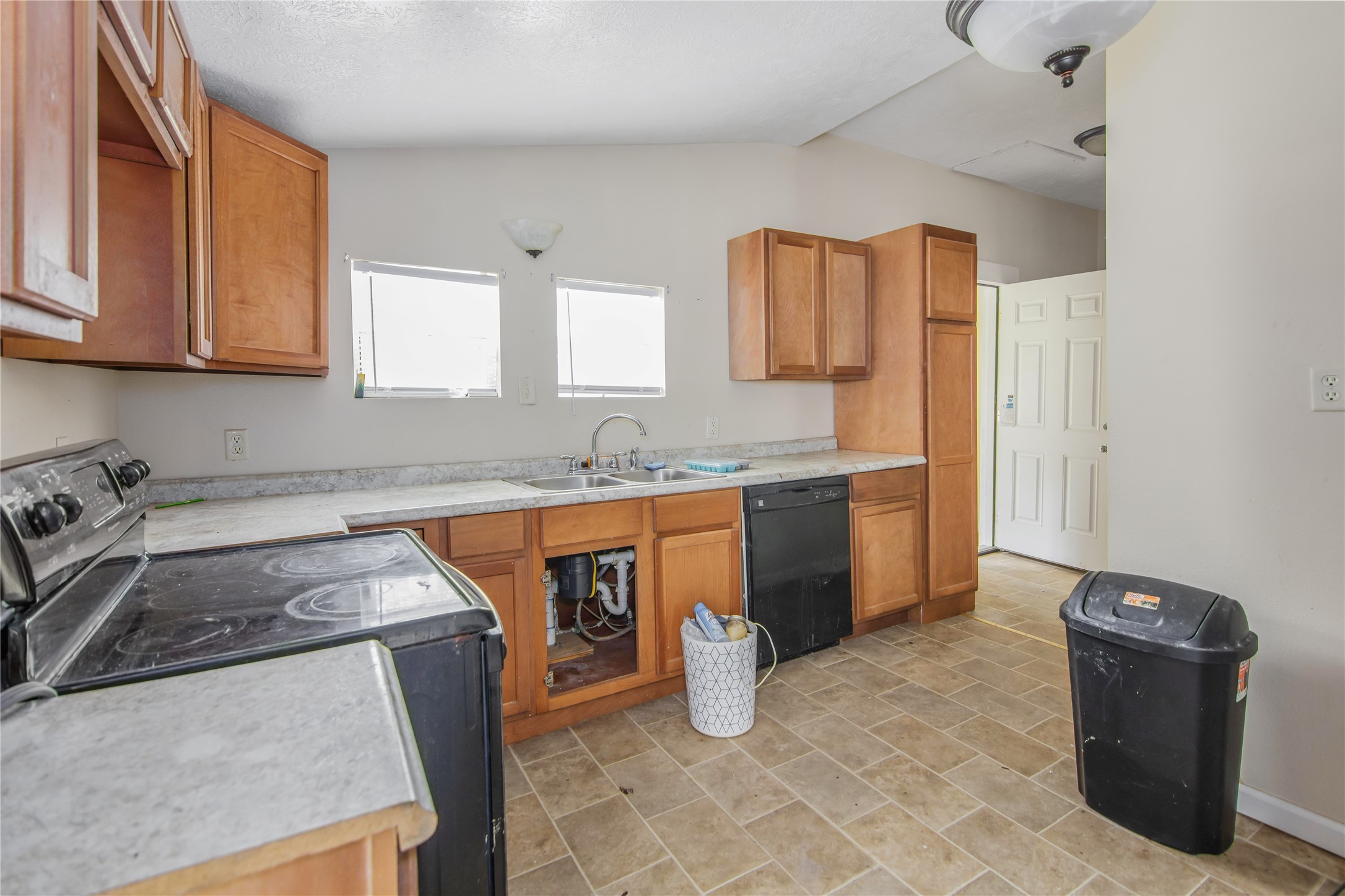 320 Tomlinson Street , Sour Lake, TX, 77659 | 79599292 | Realty Texas LLC