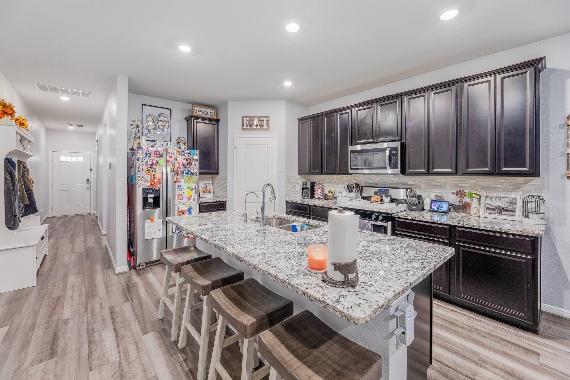 425 Autumn Leaf Road , Hutto, TX, 78634 | 6216406 | Realty Texas LLC