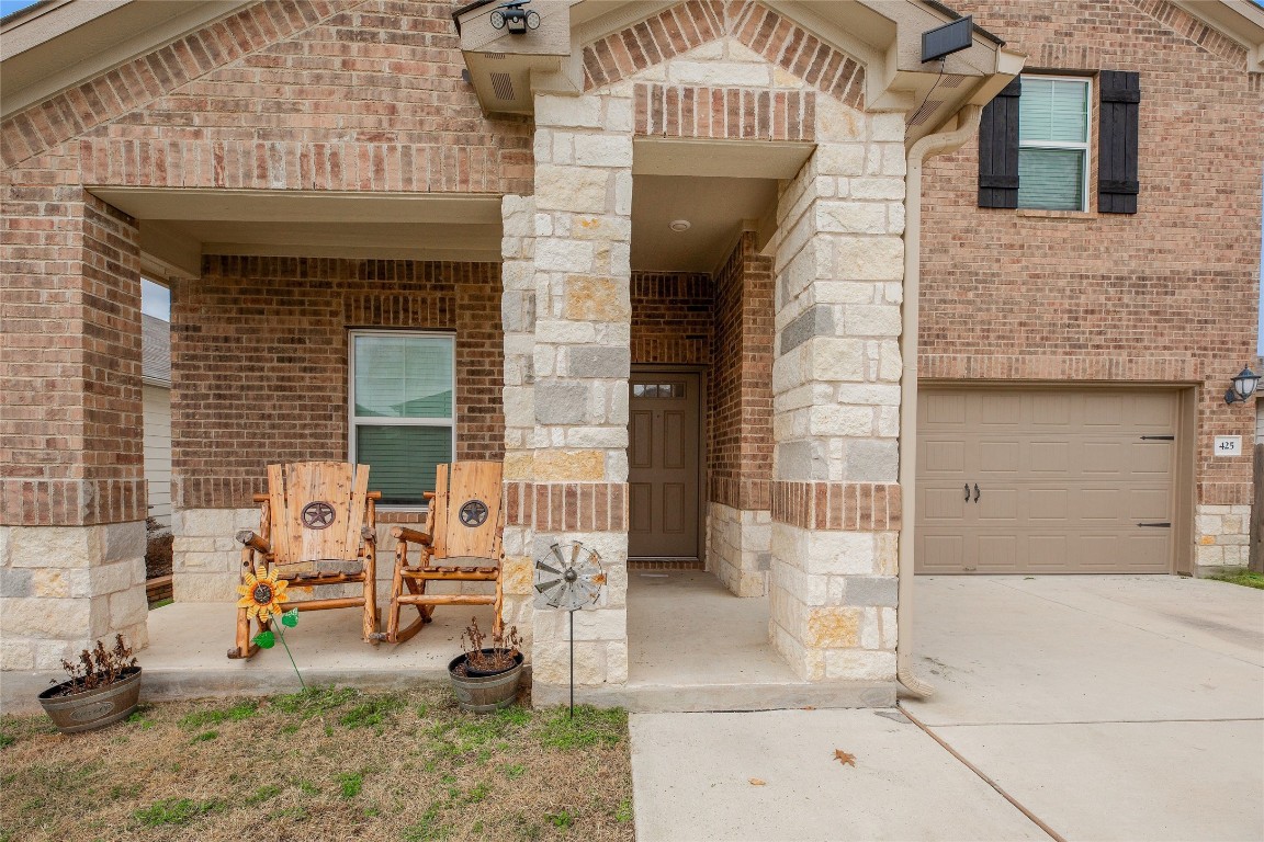 425 Autumn Leaf Road , Hutto, TX, 78634 | 6216406 | Realty Texas LLC