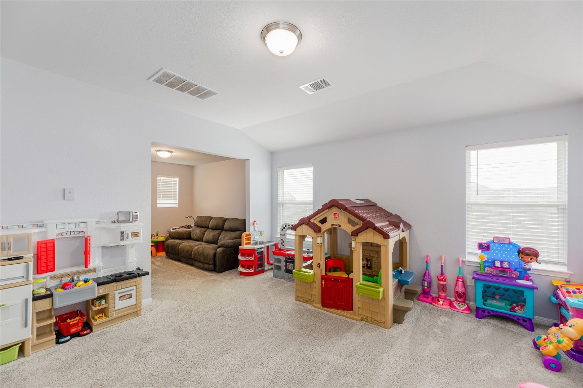 425 Autumn Leaf Road , Hutto, TX, 78634 | 6216406 | Realty Texas LLC