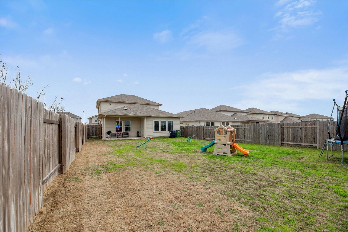 425 Autumn Leaf Road , Hutto, TX, 78634 | 6216406 | Realty Texas LLC