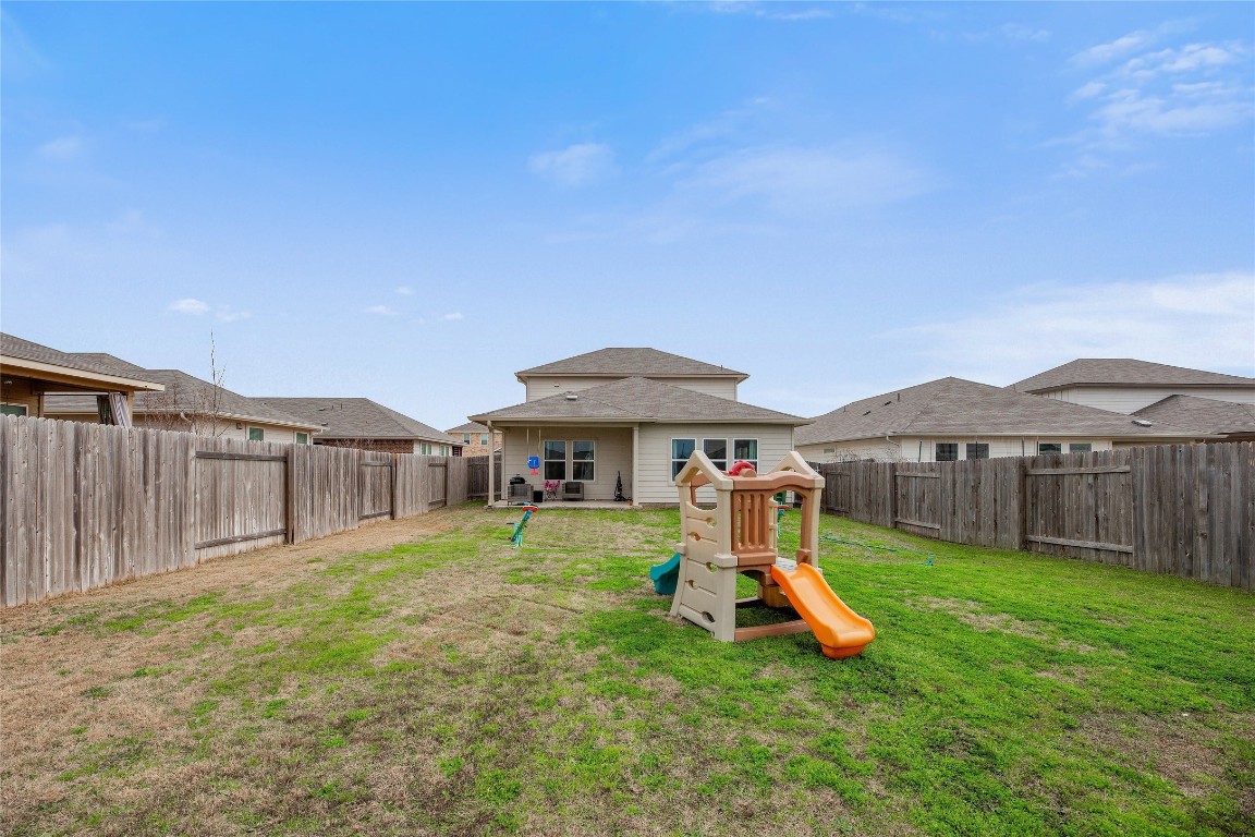 425 Autumn Leaf Road , Hutto, TX, 78634 | 6216406 | Realty Texas LLC