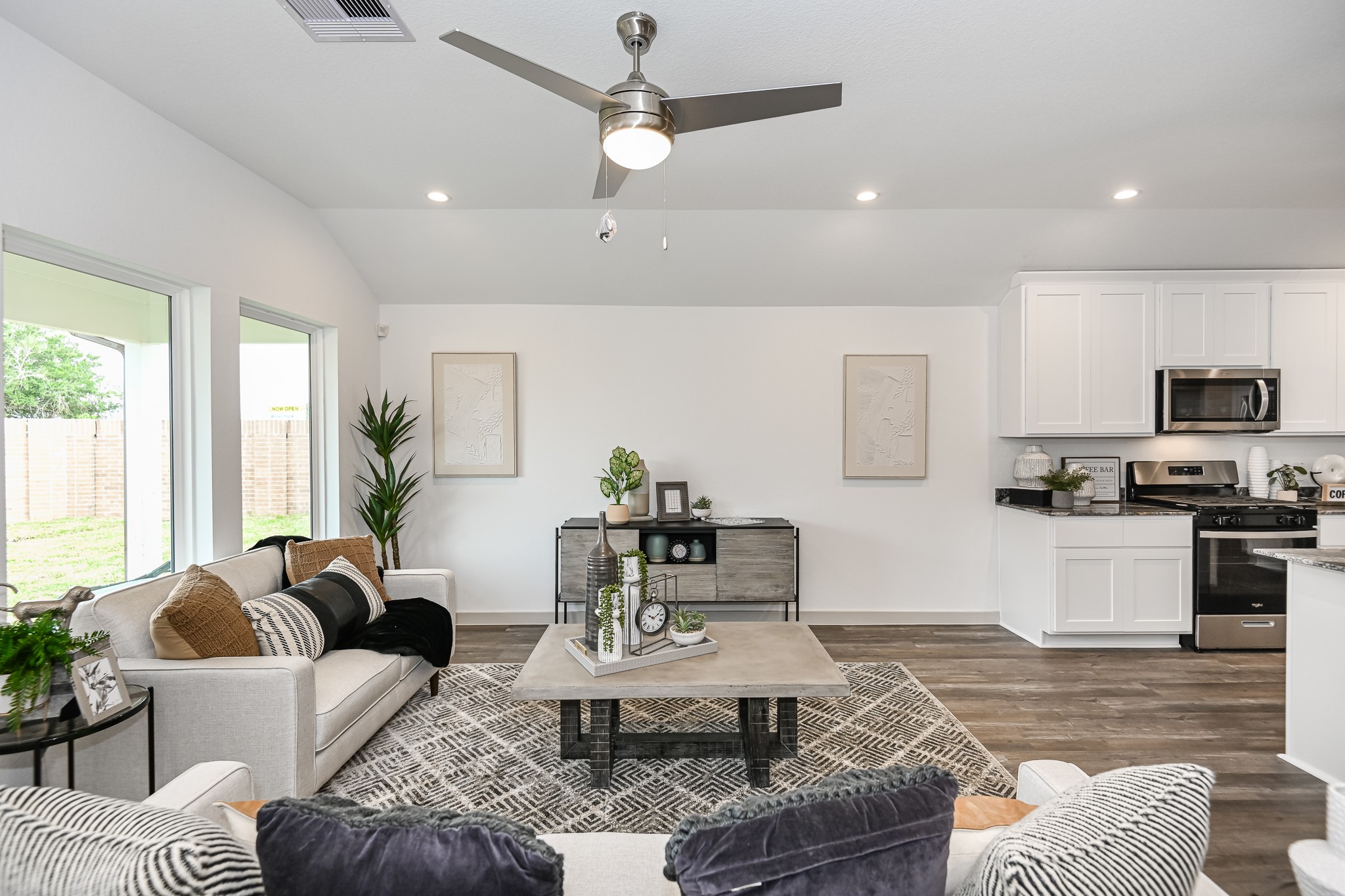 1050 Great Barracuda , Alvin, TX, 77511 | 38698481 | Realty Texas LLC