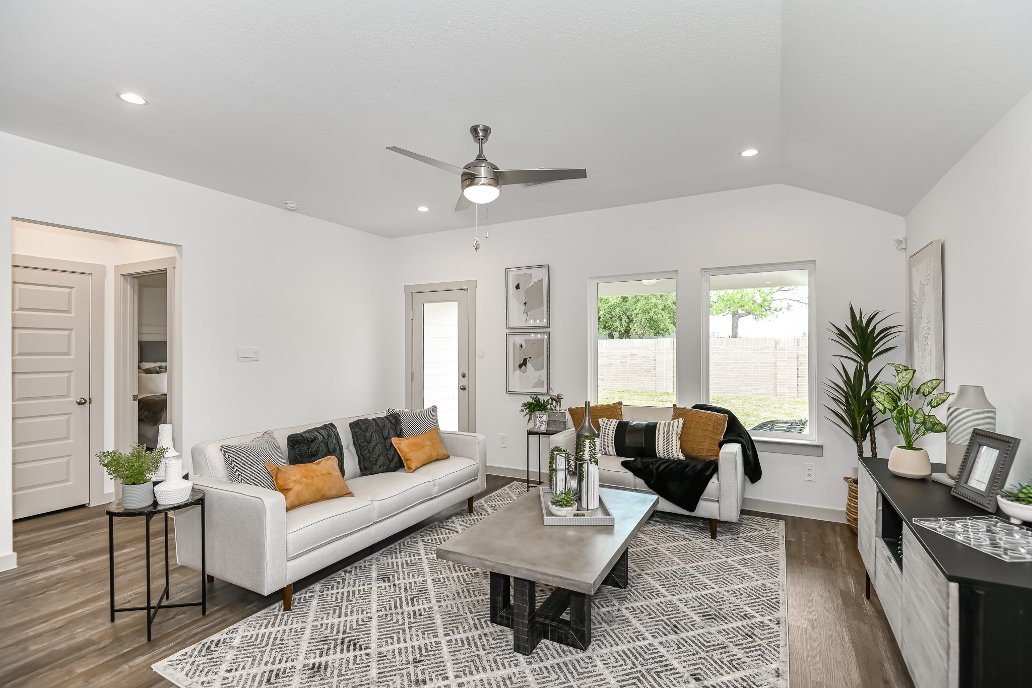 1050 Great Barracuda , Alvin, TX, 77511 | 38698481 | Realty Texas LLC
