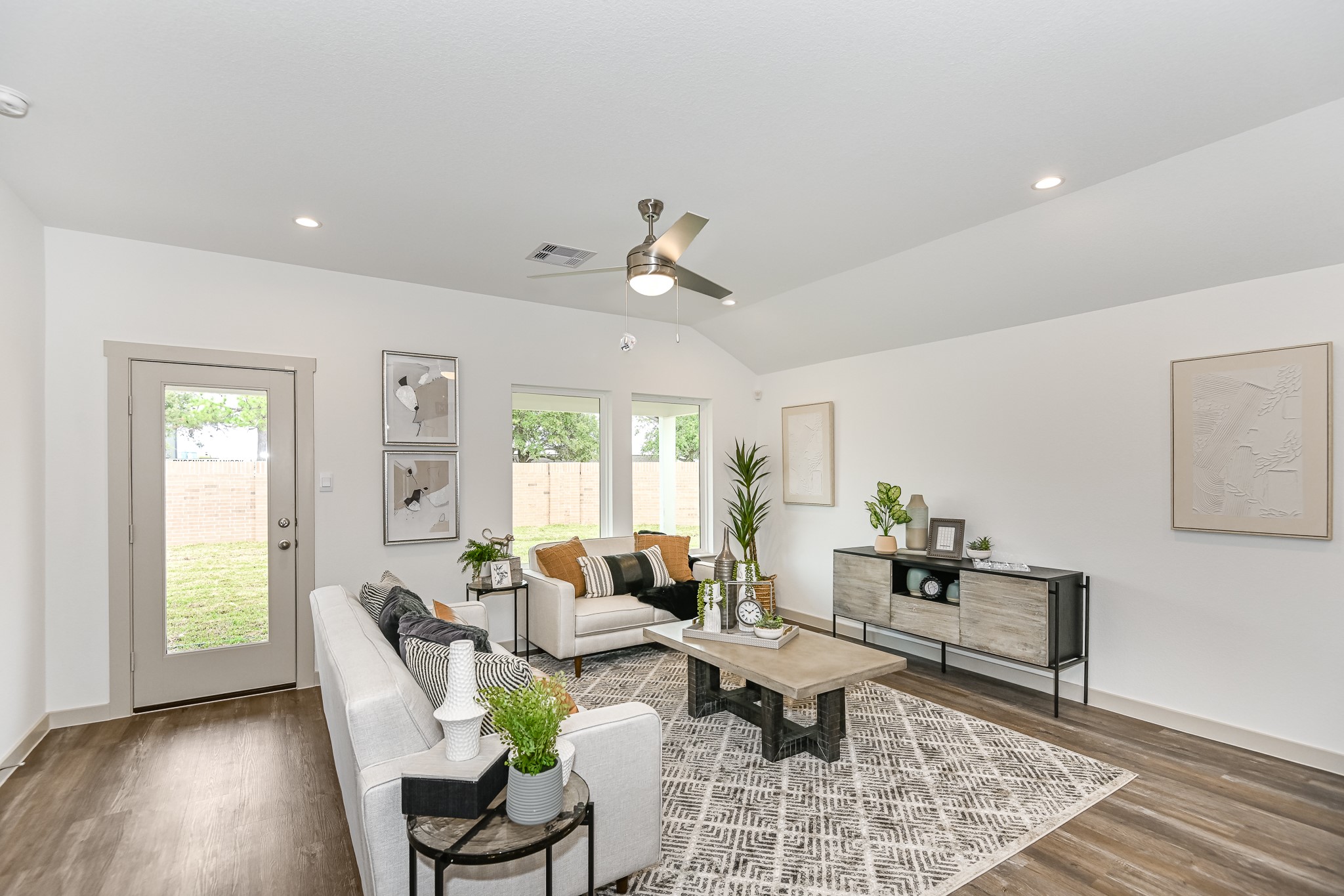 1050 Great Barracuda , Alvin, TX, 77511 | 38698481 | Realty Texas LLC