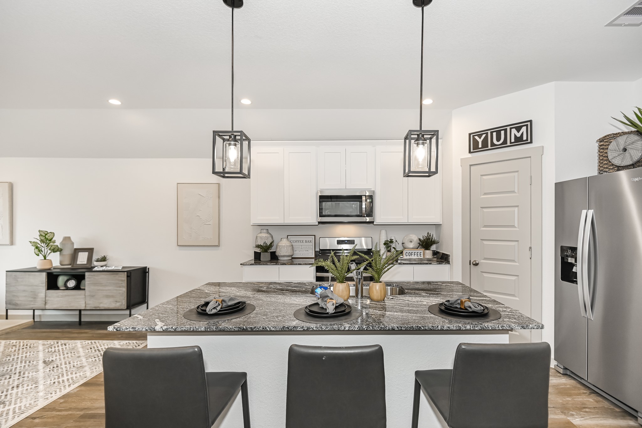 1050 Great Barracuda , Alvin, TX, 77511 | 38698481 | Realty Texas LLC