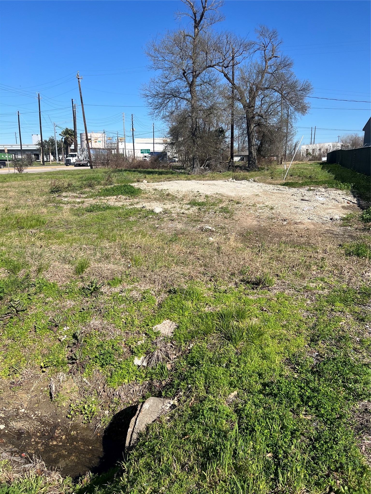 626 N 1st Street, La Porte, TX, 77571 | 48220802 | Realty Texas LLC