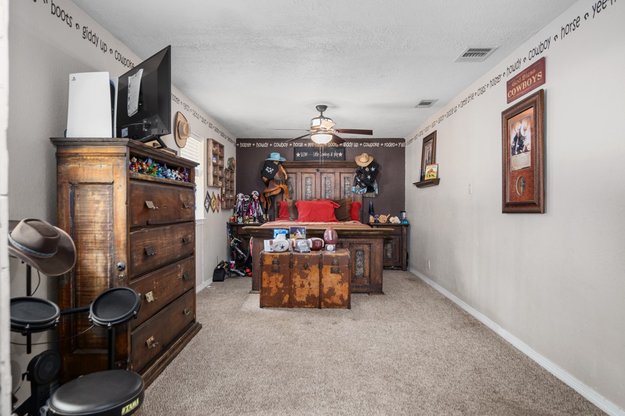 751 E Houston Street, Lovelady, TX, 75851 | 22439024 | Realty Texas LLC