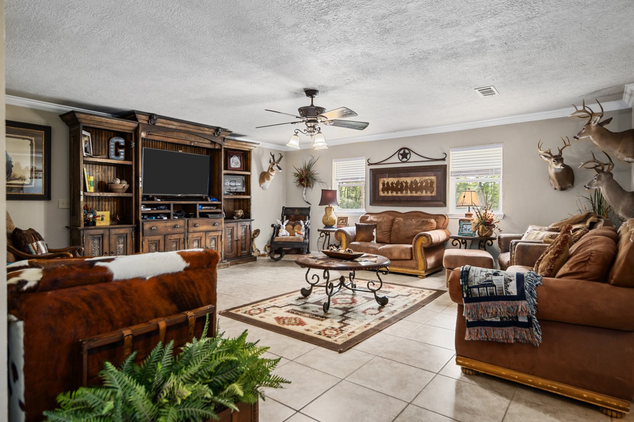 751 E Houston Street, Lovelady, TX, 75851 | 22439024 | Realty Texas LLC