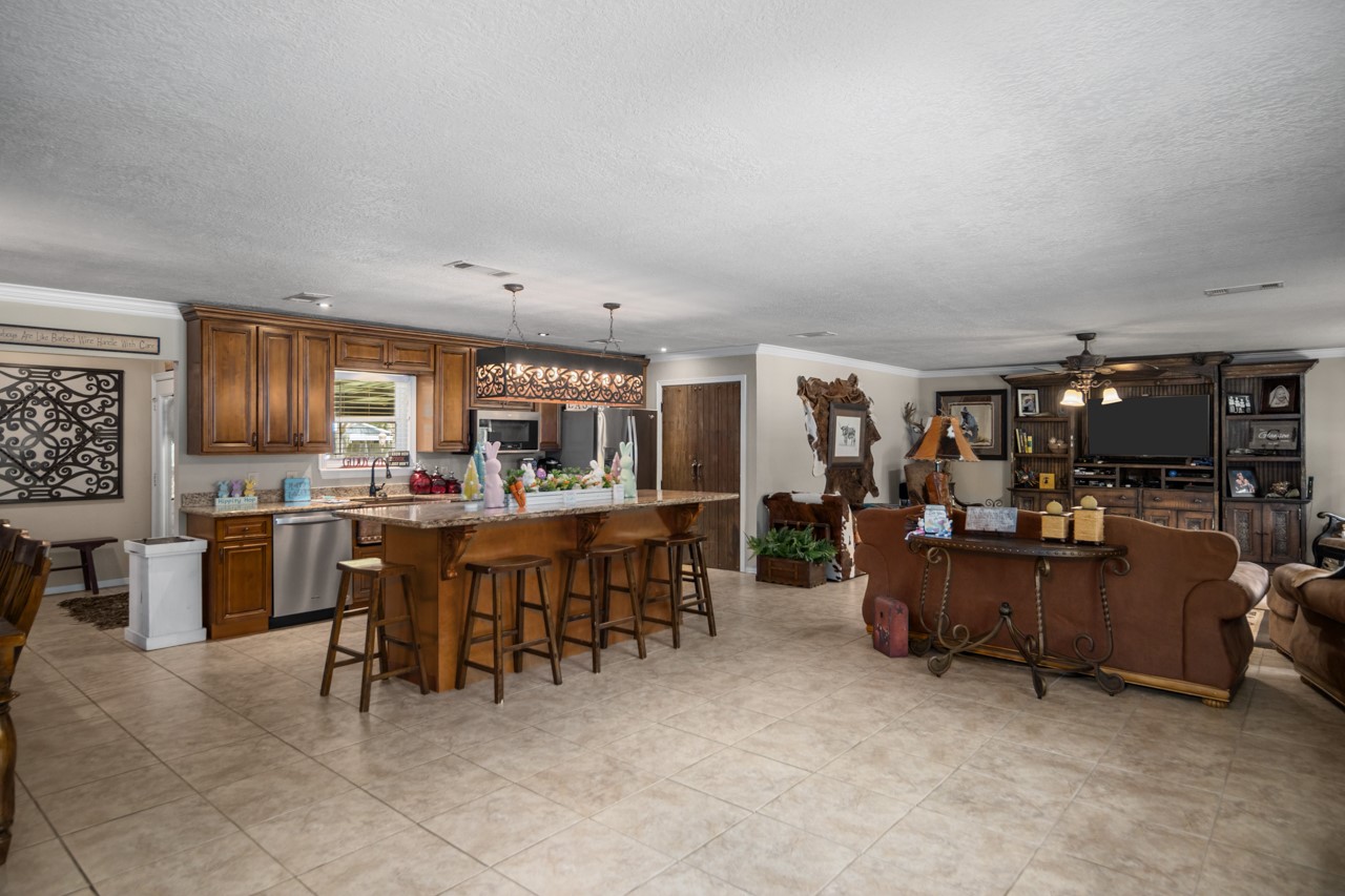 751 E Houston Street, Lovelady, TX, 75851 | 22439024 | Realty Texas LLC