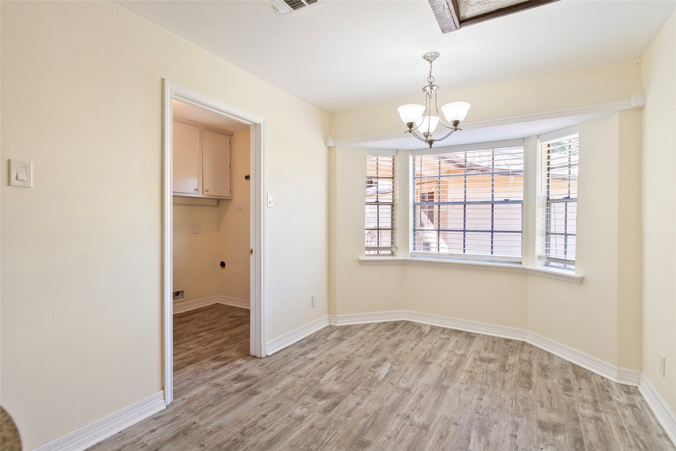 615 Turley Street , Spring, TX, 77373 | 81032710 | Realty Texas LLC