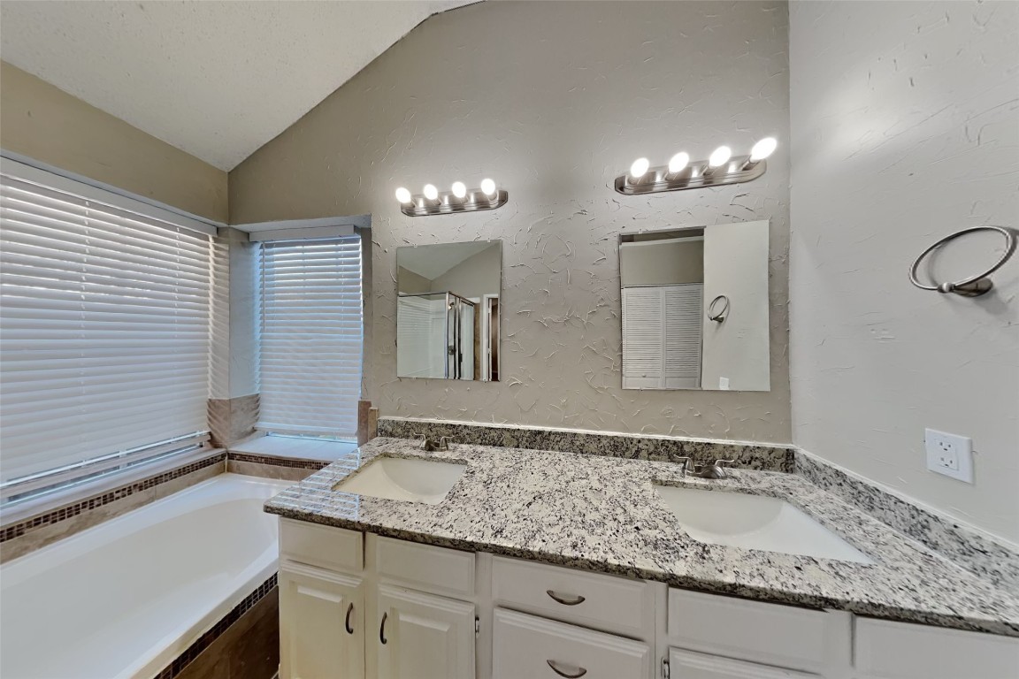 3246 Wuthering Circle , Grand Prairie, TX, 75052 | 20537594 | Realty Texas LLC