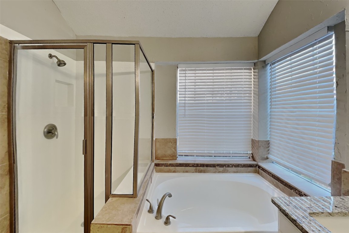 3246 Wuthering Circle , Grand Prairie, TX, 75052 | 20537594 | Realty Texas LLC