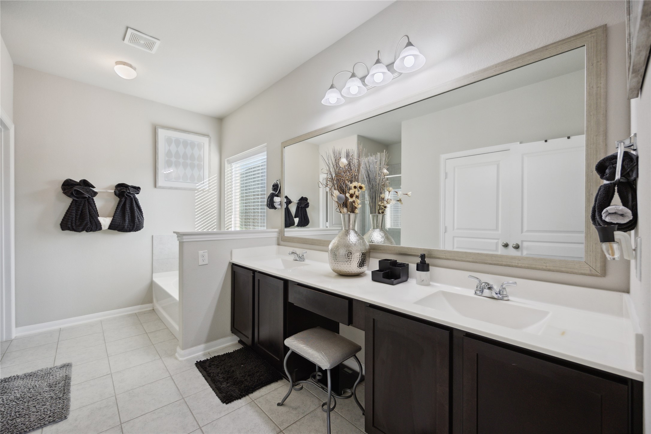 15439 Aberdeen Wood Drive , Humble, TX, 77346 | 38444392 | Realty Texas LLC
