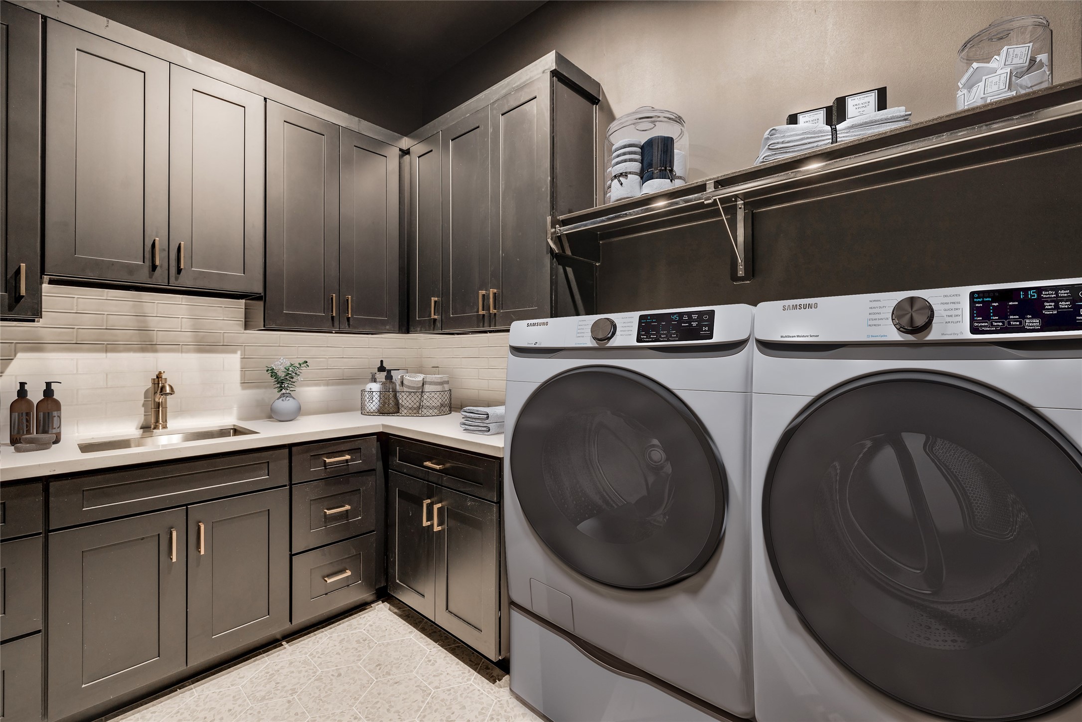619 E 6TH 1/2 Street , Houston, TX, 77007 | 60578231 | Realty Texas LLC