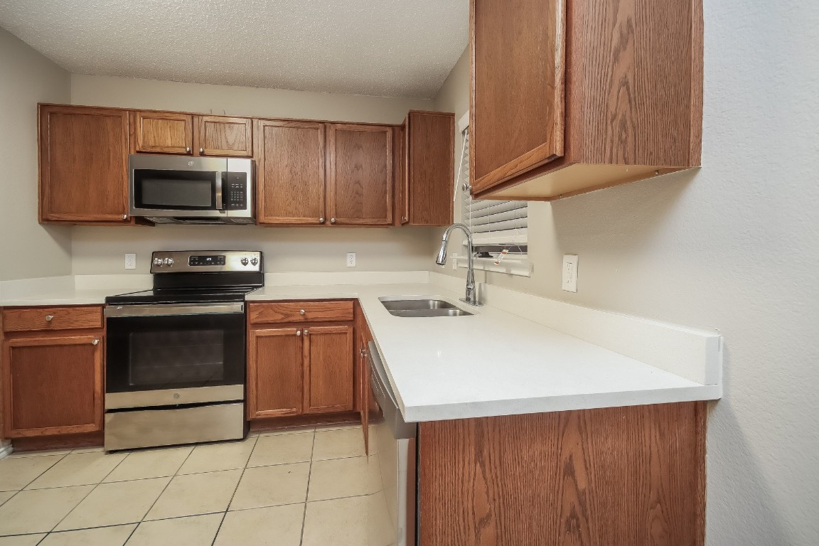 1520 Waters Edge Drive , Glenn Heights, TX, 75154 | 20537959 | Realty Texas LLC