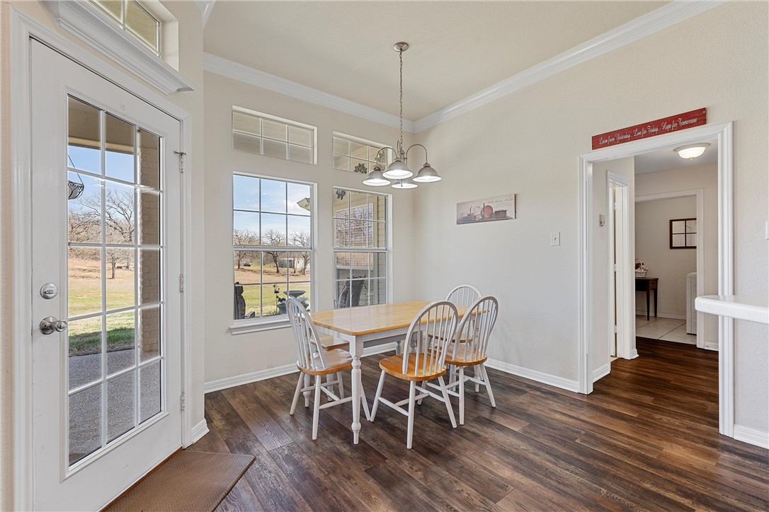 254 Bolton Circle , West, TX, 76691 | 220708 | Realty Texas LLC