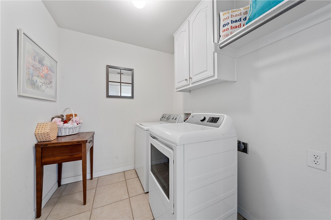 254 Bolton Circle , West, TX, 76691 | 220708 | Realty Texas LLC