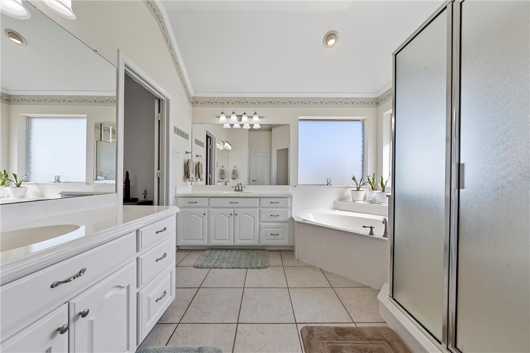 254 Bolton Circle , West, TX, 76691 | 220708 | Realty Texas LLC