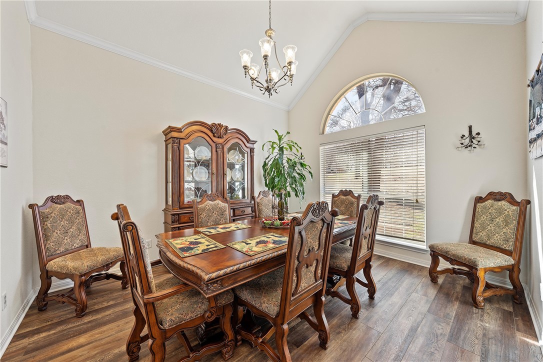 254 Bolton Circle , West, TX, 76691 | 220708 | Realty Texas LLC