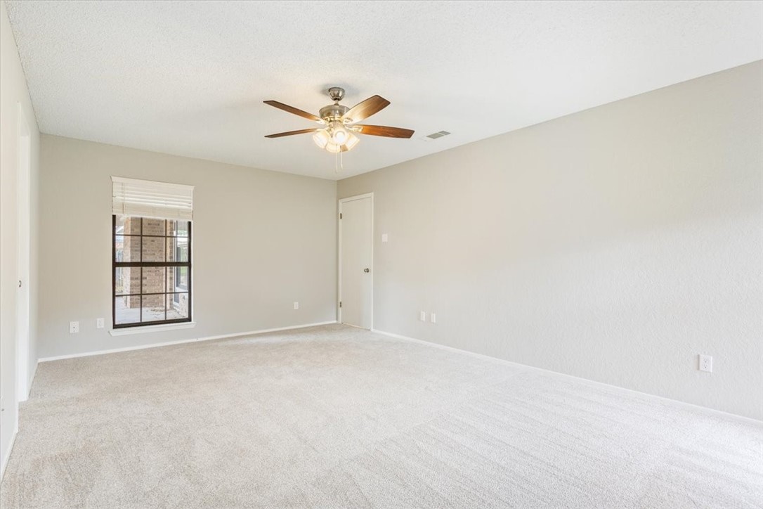 1009 Radisson Drive , Hewitt, TX, 76643 | 220744 | Realty Texas LLC