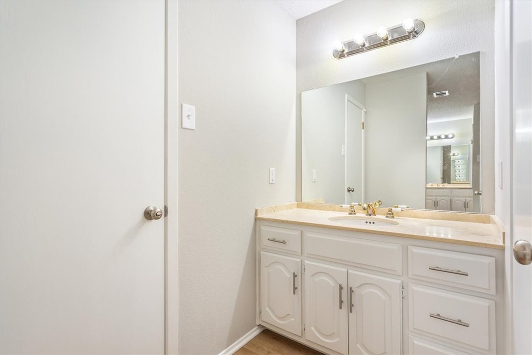 1009 Radisson Drive , Hewitt, TX, 76643 | 220744 | Realty Texas LLC