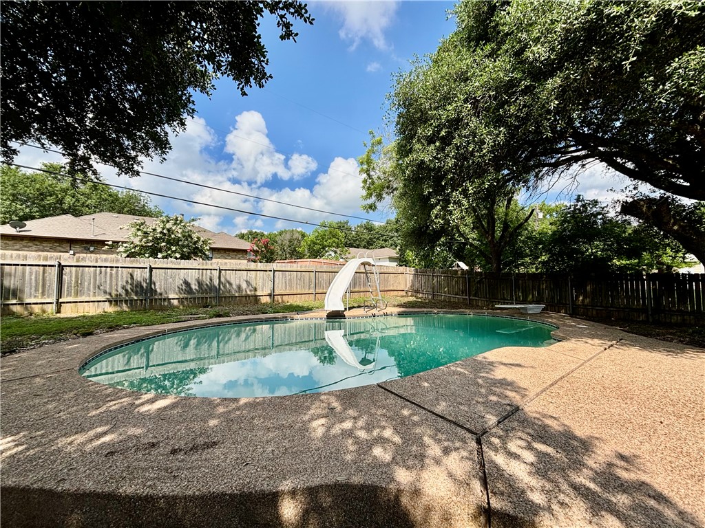 1009 Radisson Drive , Hewitt, TX, 76643 | 220744 | Realty Texas LLC