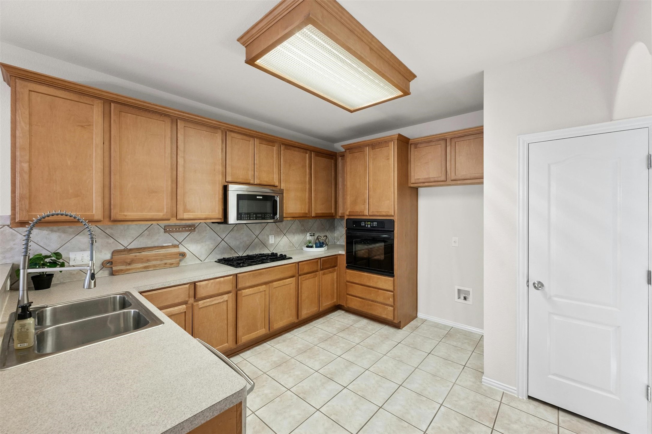 1207 Sedona, Leander, TX, 78641 | 3942194 | Realty Texas LLC