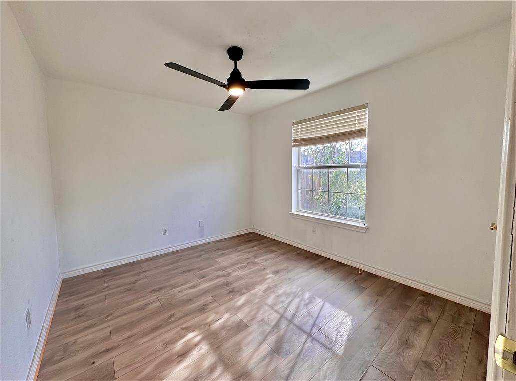 51 Circle Drive , Whitney, TX, 76692 | 220709 | Realty Texas LLC