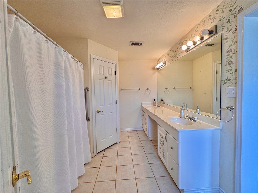 51 Circle Drive , Whitney, TX, 76692 | 220709 | Realty Texas LLC