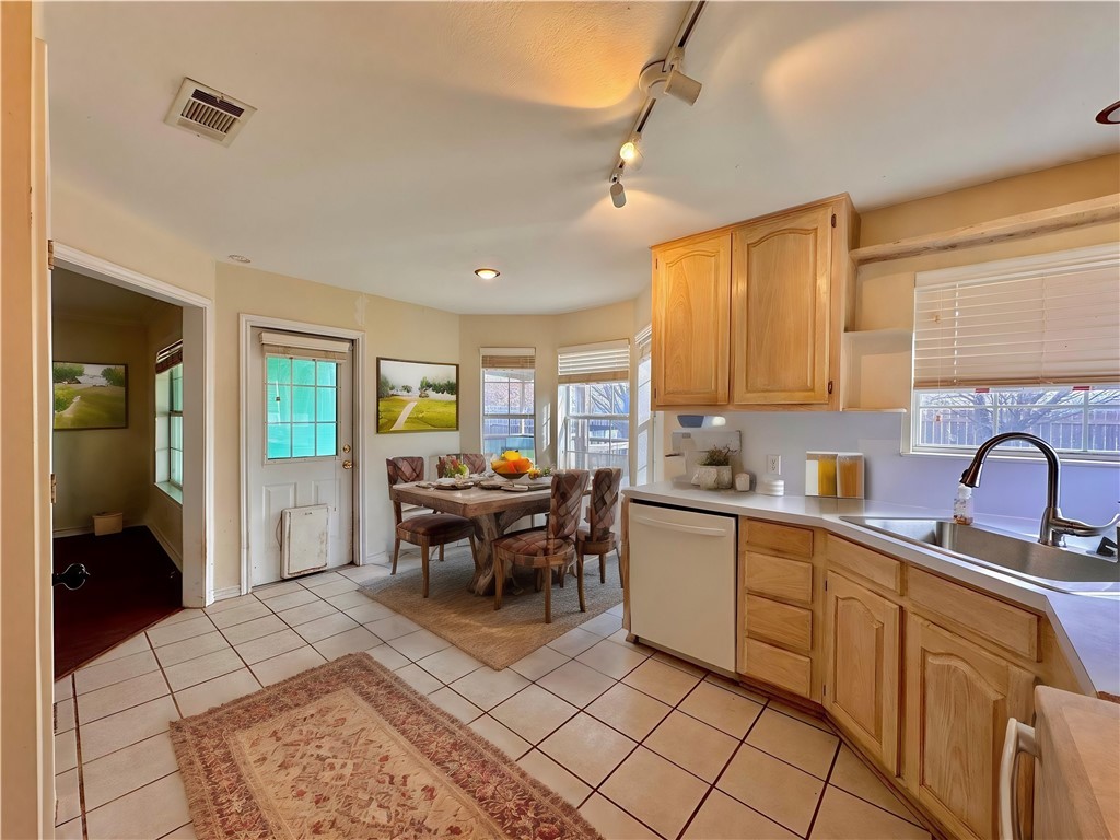 51 Circle Drive , Whitney, TX, 76692 | 220709 | Realty Texas LLC