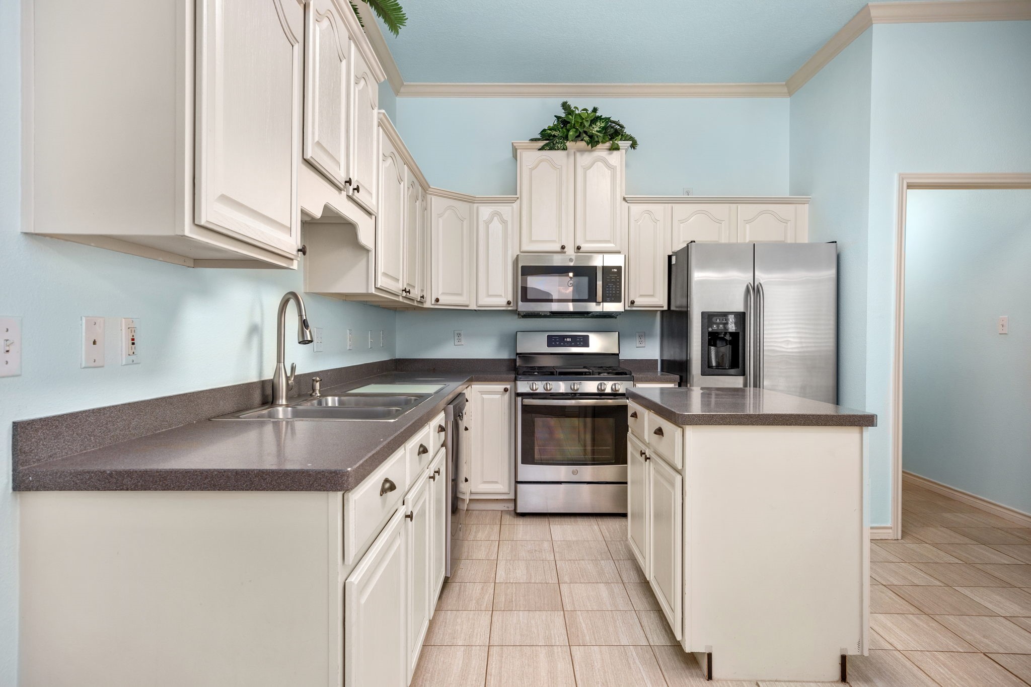 12318 E River Run Drive , Mont Belvieu, TX, 77523 | 45191761 | Realty Texas LLC