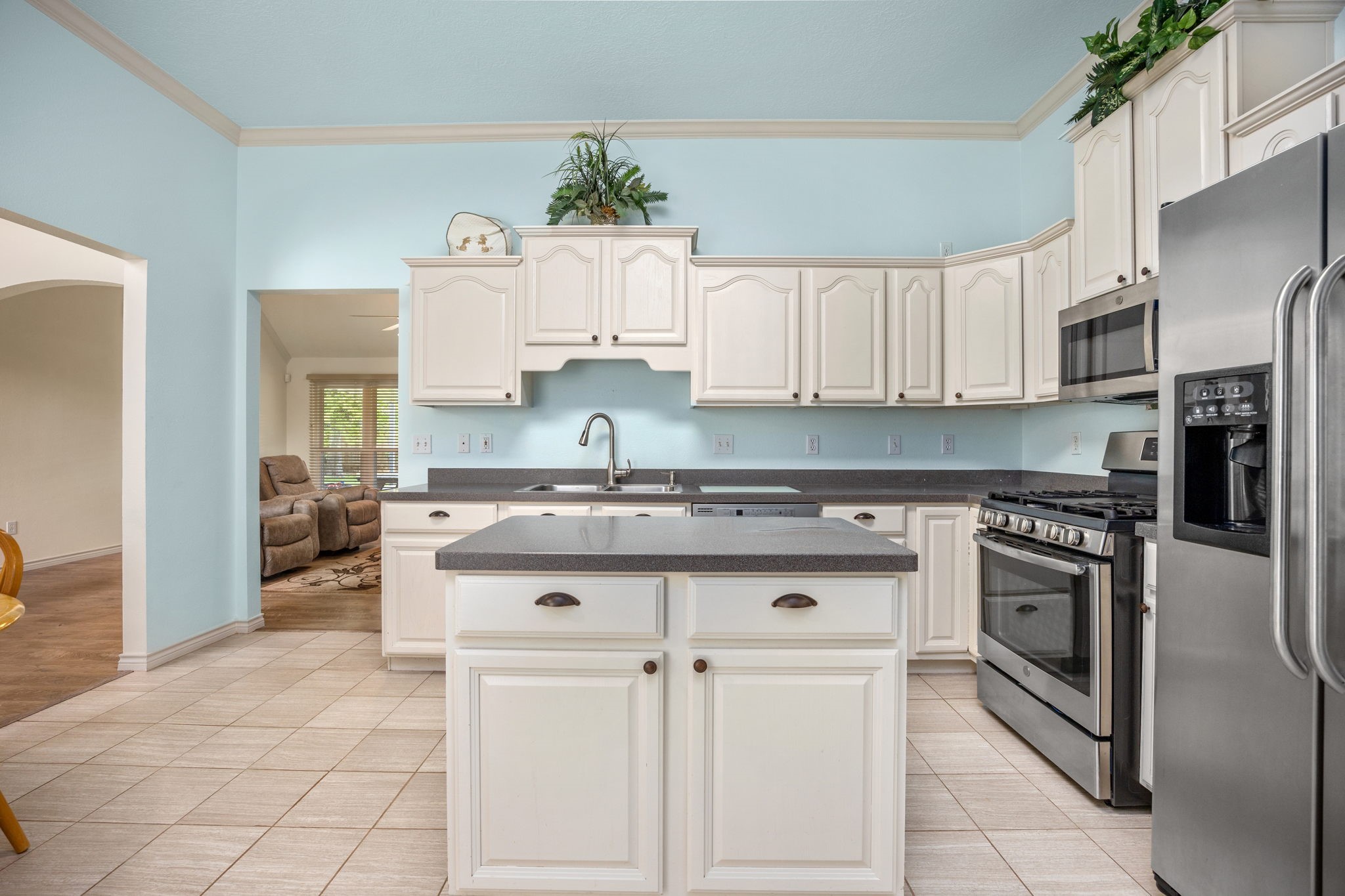 12318 E River Run Drive , Mont Belvieu, TX, 77523 | 45191761 | Realty Texas LLC